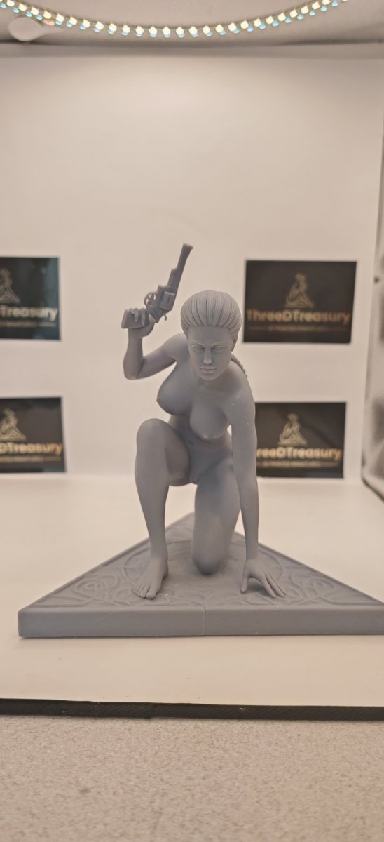 NSFW Resin Miniature Lara Croft NSFW 3D Printed Figurine Fanart Unpainted Miniature Collectibles