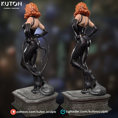 Catwoman Action Resin Miniature Scale models Fun Art by KUTON Collectibles